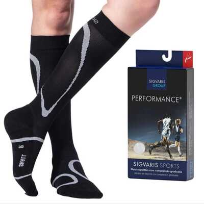 Meia Esportiva De Compressão Unissex - Sigvaris 20-30 mmHg (Média Compressão) Performance - Panturrilha 3/4 - Ponteira Fechada